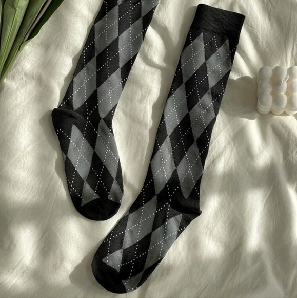 Knee High Argyle Socks - Picture 5 of 8
